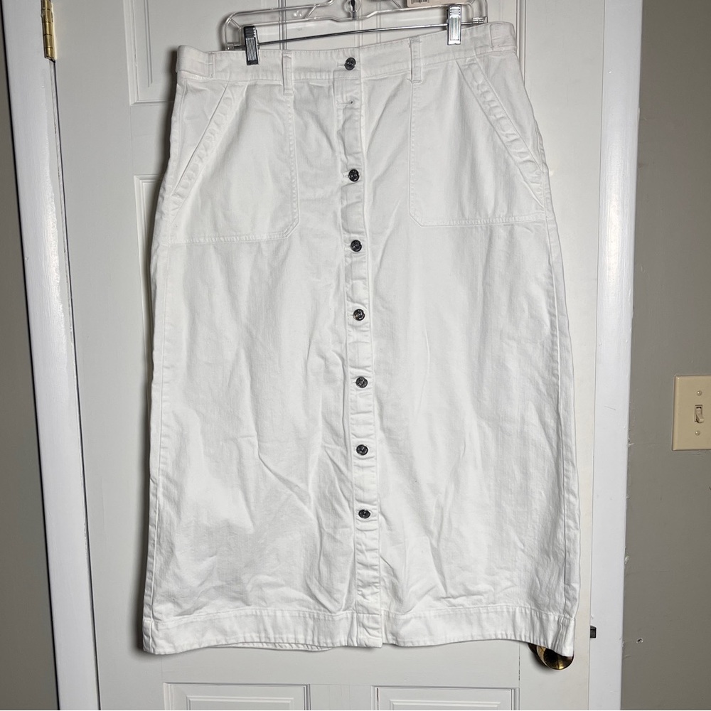 Lauren Ralph Lauren White Denim Skirt Size 14 Button Front - Picture 1 of 9